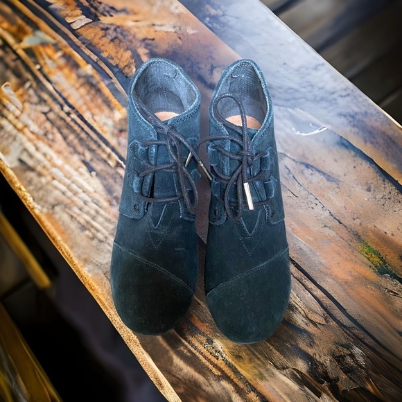 Toms Black Suede Wedge Booties - Picture 2 of 6